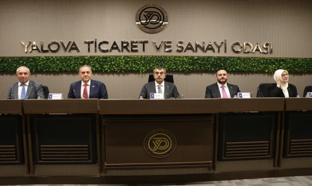 Milli Eğitim Bakanı Tekin, Yalova'da Mesleki Eğitim ve Sanayi Buluşması'nda konuştu
